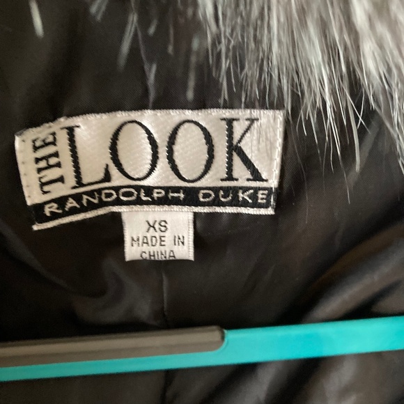 Black bomber jacket with faux fur collar and front by waist - Picture 2 of 6